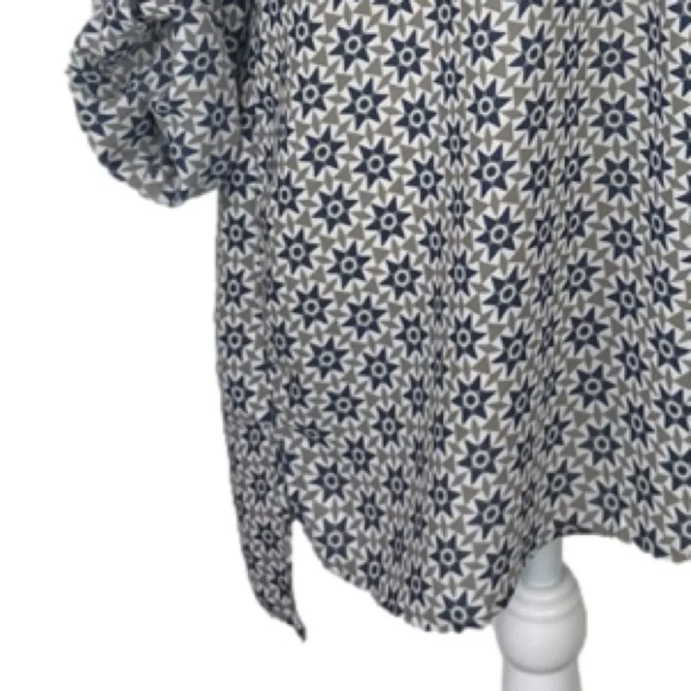 Prana Geometric Star Tunic Top Pullover Size Small White Gray Blue - Picture 10 of 11